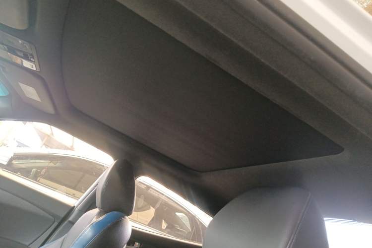 Used Hyundai Veloster 2015 1.6T Automatic Flagship Edition Headliner
