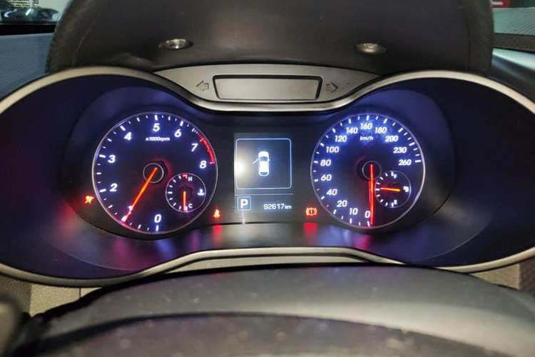 Used Hyundai Veloster 2015 1.6T Automatic Luxury Edition Instrument Cluster