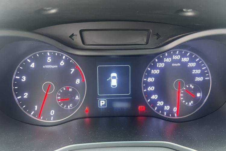 Used Hyundai Veloster 2015 1.6T Automatic Luxury Edition Instrument Cluster