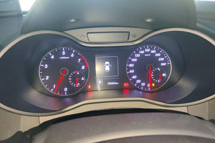 Used Hyundai Veloster 2015 1.6T Automatic Luxury Edition Instrument Cluster