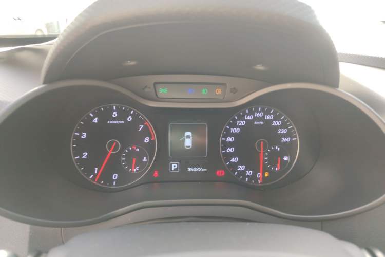 Used Hyundai Veloster 2015 1.6T Automatic Prestige Edition Instrument Cluster