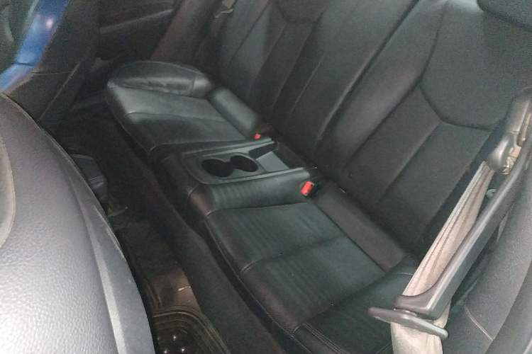 Used Hyundai Veloster 2015 1.6T Automatic Flagship Edition Interior 4