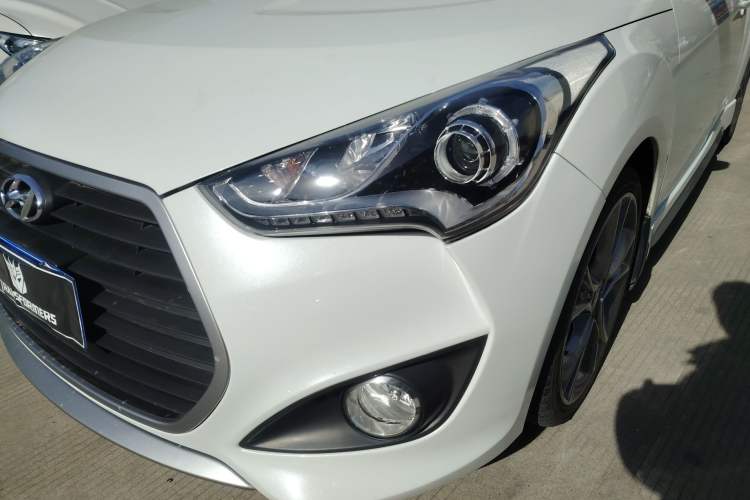 Used Hyundai Veloster 2015 1.6T Automatic Prestige Edition Left Front Headlight