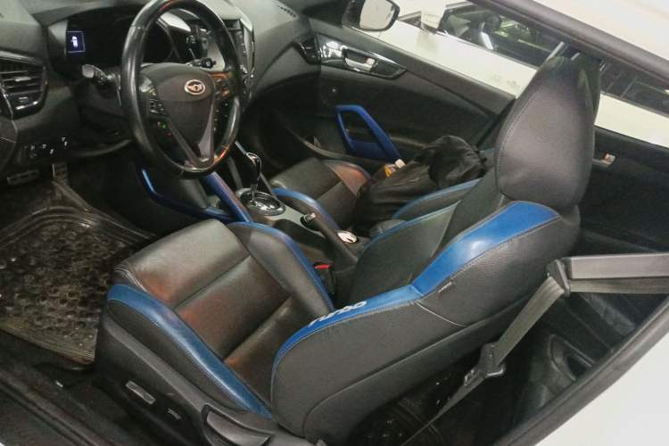 Used Hyundai Veloster 2015 1.6T Automatic Flagship Edition Left Front Seat
