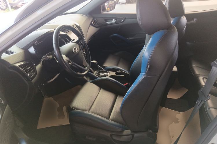 Used Hyundai Veloster 2015 1.6T Automatic Flagship Edition Left Front Seat