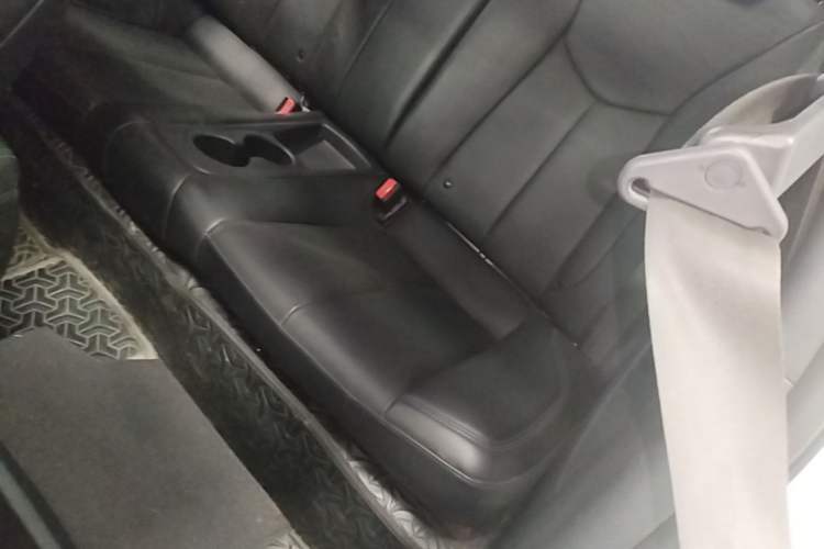 Used Hyundai Veloster 2015 1.6T Automatic Luxury Edition Left Rear Seat