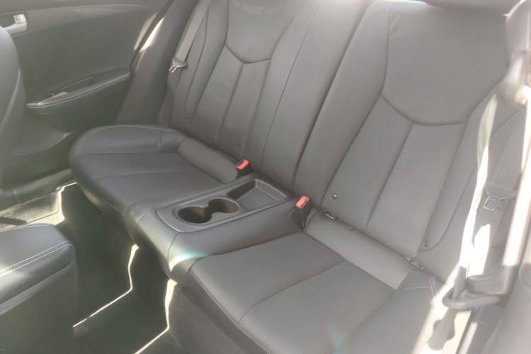Used Hyundai Veloster 2015 1.6T Automatic Prestige Edition Left Rear Seat