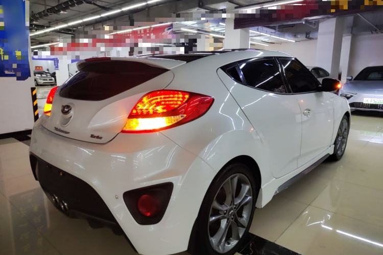 Used Hyundai Veloster 2015 1.6T Automatic Luxury Edition Rear Right 45 Deg