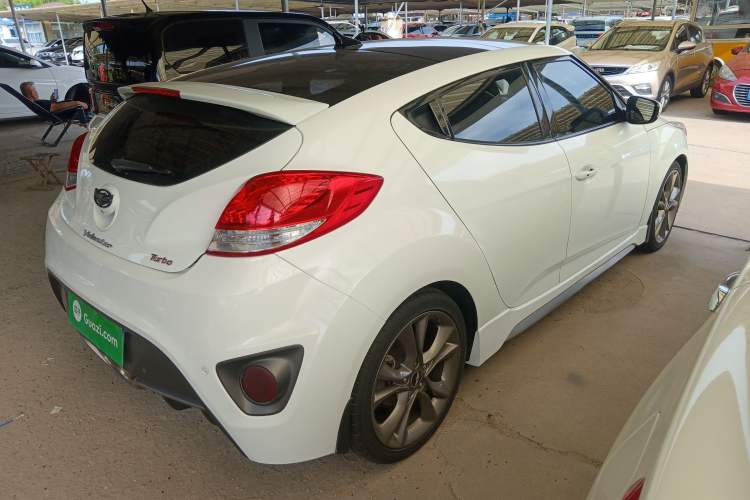 Used Hyundai Veloster 2015 1.6T Automatic Flagship Edition Rear Right 45 Deg