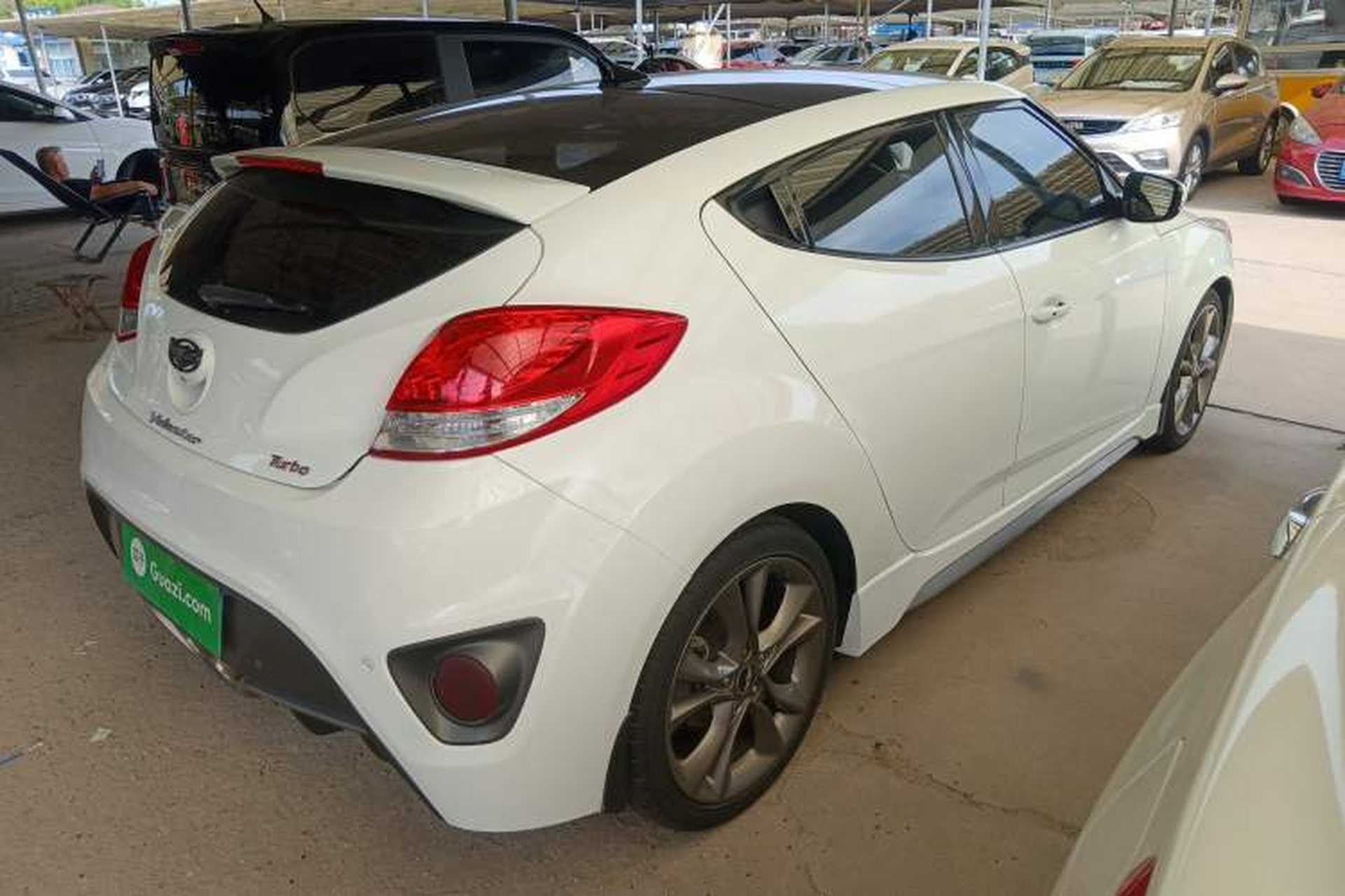 Used Hyundai Veloster 2015 1.6T Automatic Flagship Edition Rear Right 45 Deg