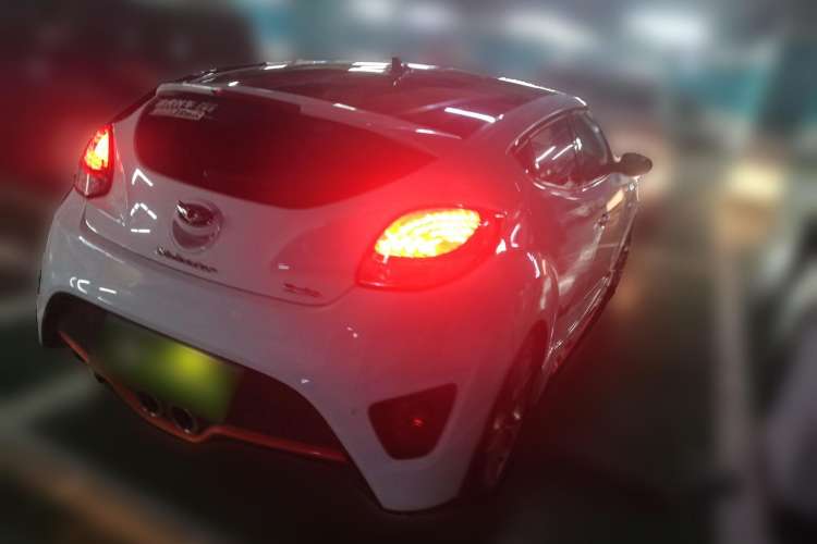 Used Hyundai Veloster 2015 1.6T Automatic Luxury Edition Rear Right 45 Deg