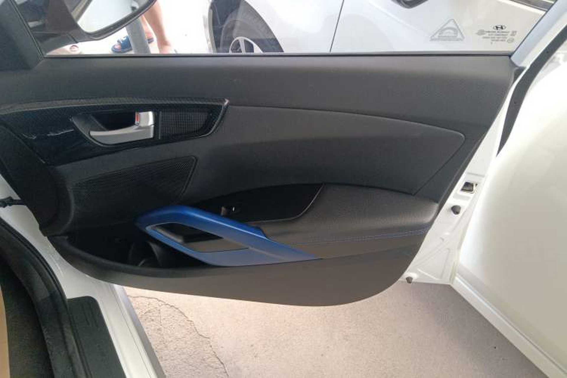 Used Hyundai Veloster 2015 1.6T Automatic Flagship Edition Right Front Door Interior