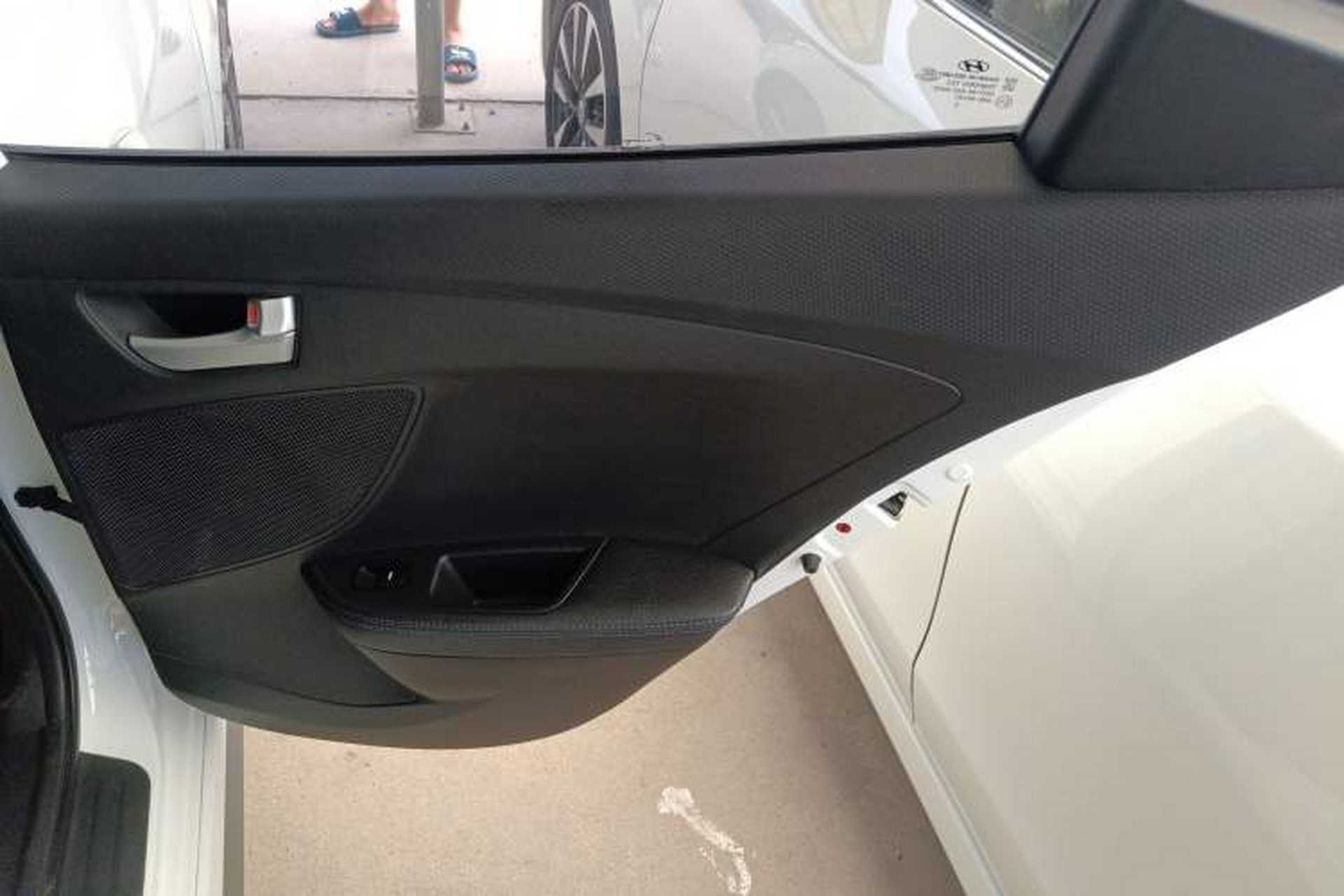 Used Hyundai Veloster 2015 1.6T Automatic Flagship Edition Right Rear Door Interior