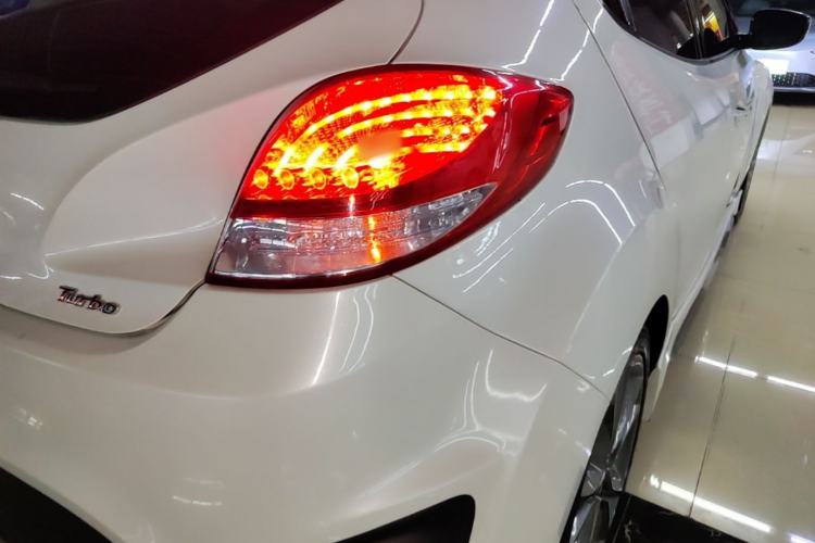 Used Hyundai Veloster 2015 1.6T Automatic Luxury Edition Right Rear Taillight