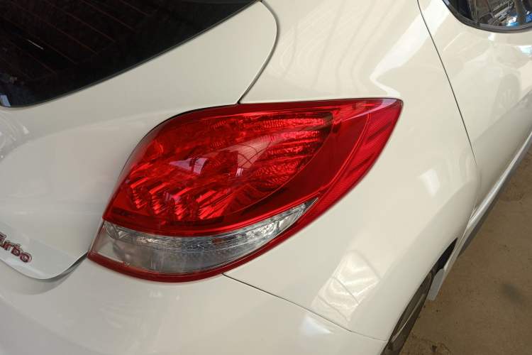 Used Hyundai Veloster 2015 1.6T Automatic Flagship Edition Right Rear Taillight