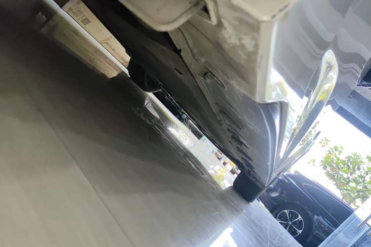 Used Hyundai Veloster 2015 1.6T Automatic Luxury Edition Right Side Sill