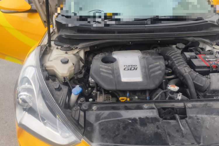 Used Hyundai Veloster 2015 1.6T Automatic Prestige Edition Engine Bay Right