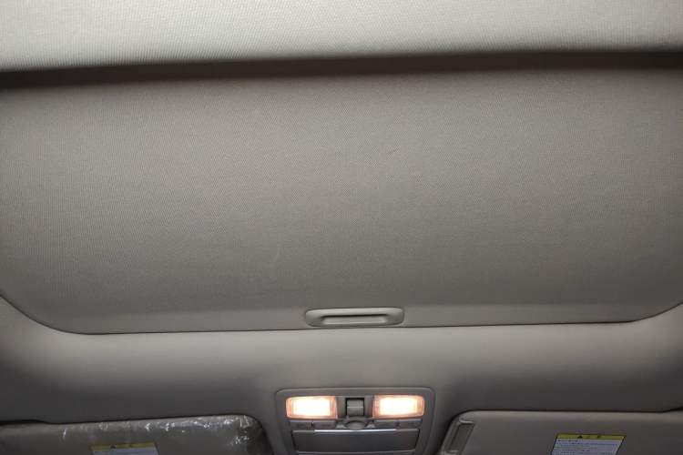 Used Hyundai Veracruz 2007 3.8L Luxury Navigation Edition Headliner
