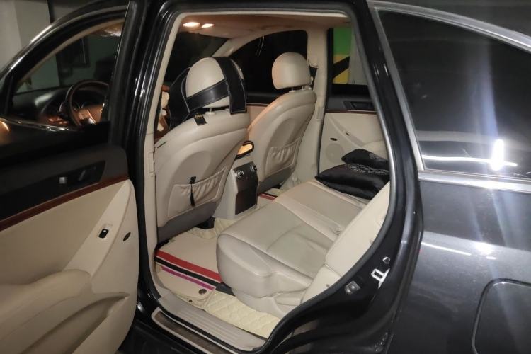 Used Hyundai Veracruz 2007 3.8L Luxury Navigation Edition Left Rear Seat