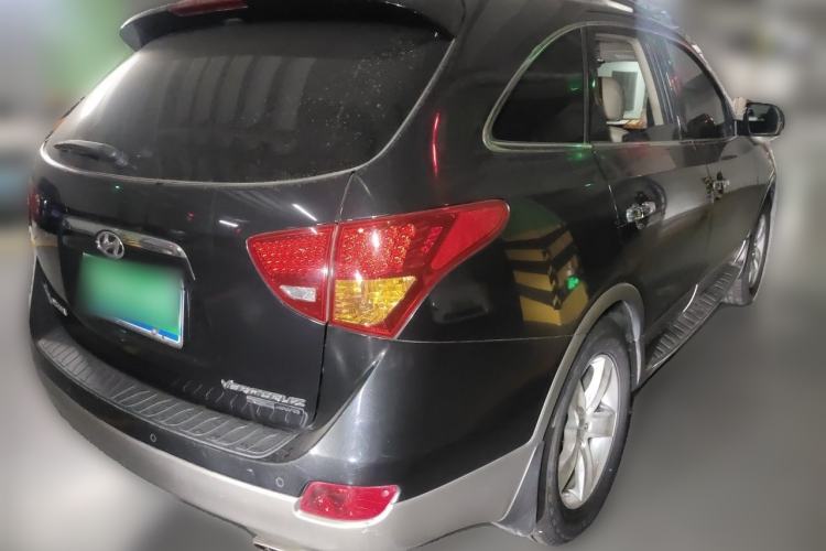 Used Hyundai Veracruz 2007 3.8L Luxury Navigation Edition Rear Right 45 Deg