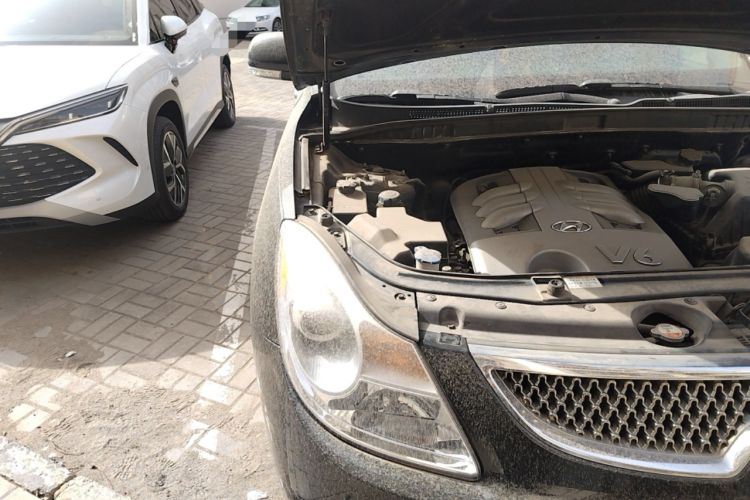 Used Hyundai Veracruz 2009 3.8L Comfort Edition Engine Bay Right