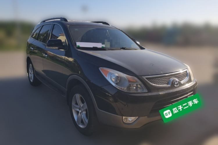 Used Hyundai Veracruz 2009 3.8L Comfort Edition Front Right 45 Deg