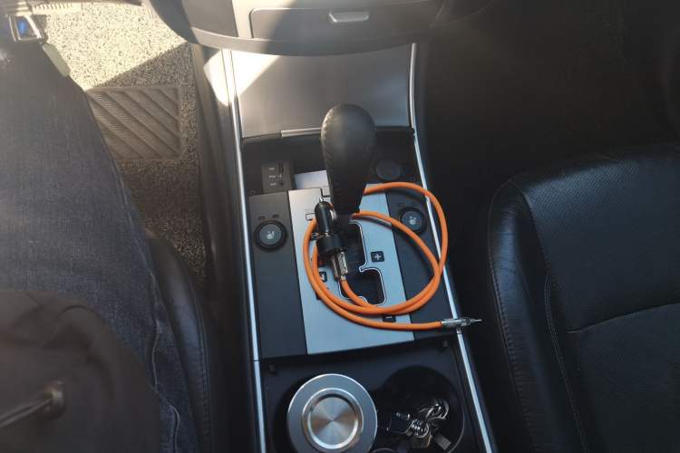 Used Hyundai Veracruz 2009 3.8L Comfort Edition Gear Lever