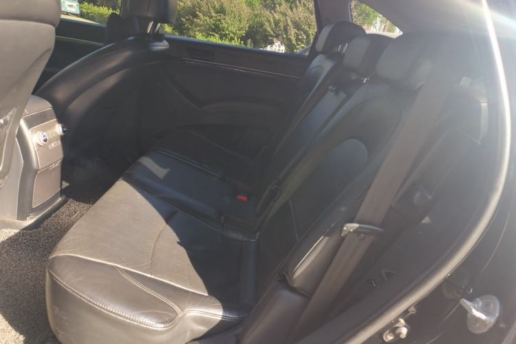 Used Hyundai Veracruz 2009 3.8L Comfort Edition Left Rear Seat