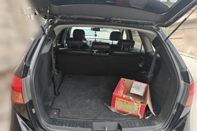 Used Hyundai Veracruz 2009 3.8L Luxury Edition Trunk