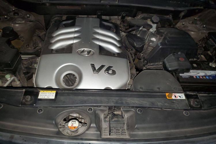 Used Hyundai Veracruz 2009 3.8L Luxury Edition Engine Bay