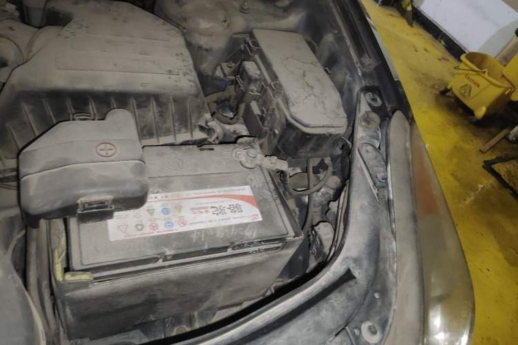 Used Hyundai Veracruz 2009 3.8L Comfort Edition Engine Bay Left