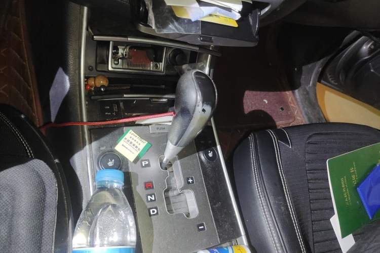 Used Hyundai Veracruz 2009 3.8L Comfort Edition Gear Lever