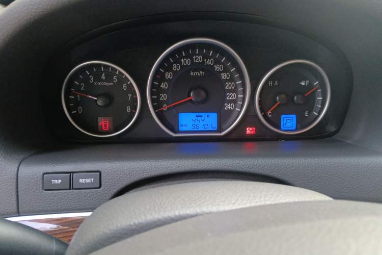 Used Hyundai Veracruz 2009 3.8L Comfort Edition Odometer Close Up