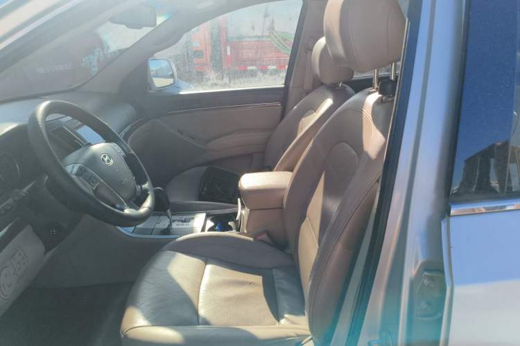 Used Hyundai Veracruz 2009 3.8L Comfort Edition Left Front Seat