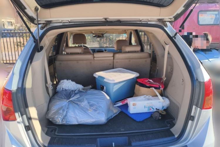 Used Hyundai Veracruz 2009 3.8L Comfort Edition Trunk