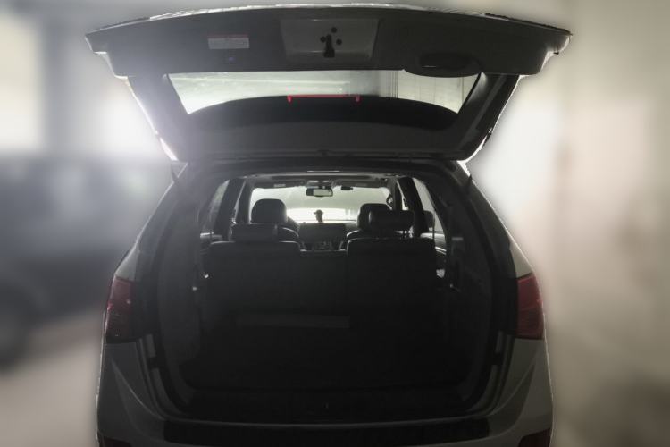 Used Hyundai Veracruz 2009 3.8L Luxury Edition Trunk