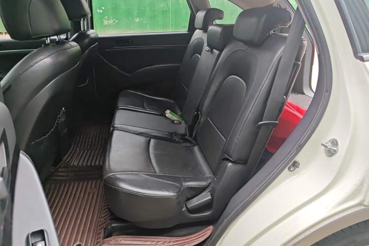 Used Hyundai Veracruz 2009 3.8L Comfort Edition Left Rear Seat