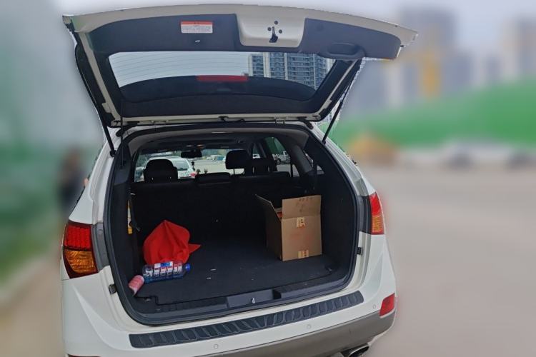 Used Hyundai Veracruz 2009 3.8L Comfort Edition Trunk