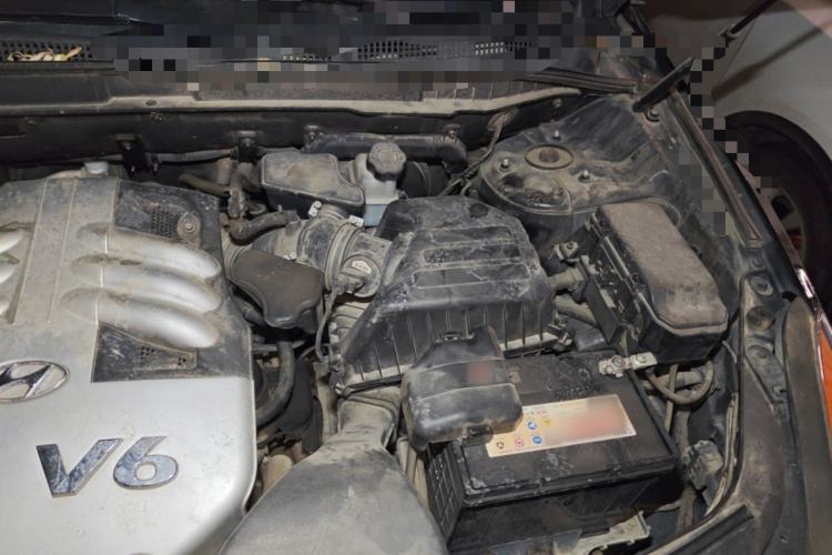 Used Hyundai Veracruz 2012 3.8L Luxury Edition Engine Bay Left