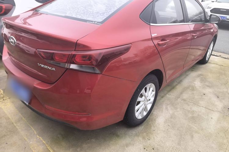 Used Hyundai Verna (new generation) 2016 1.4L Automatic Cool Edition GLS Exterior 6