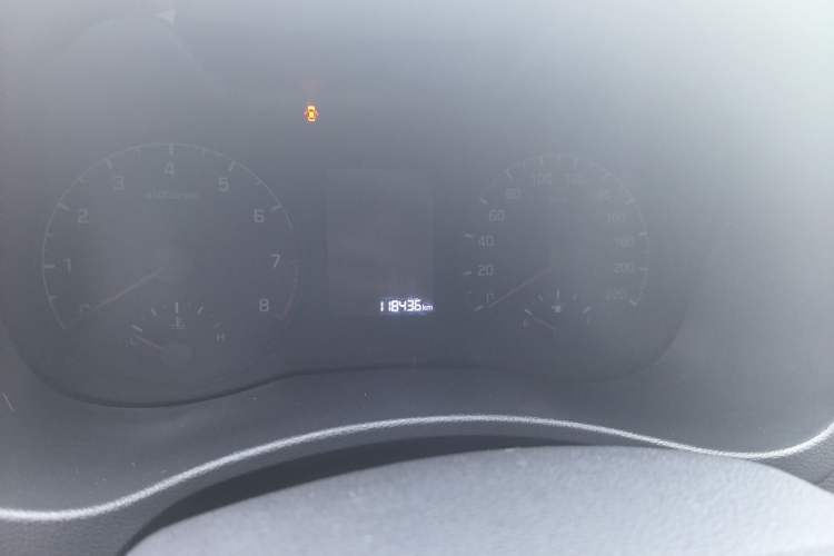 Used Hyundai Verna (new generation) 2016 1.4L Automatic Cool Edition GLS Odometer Close Up