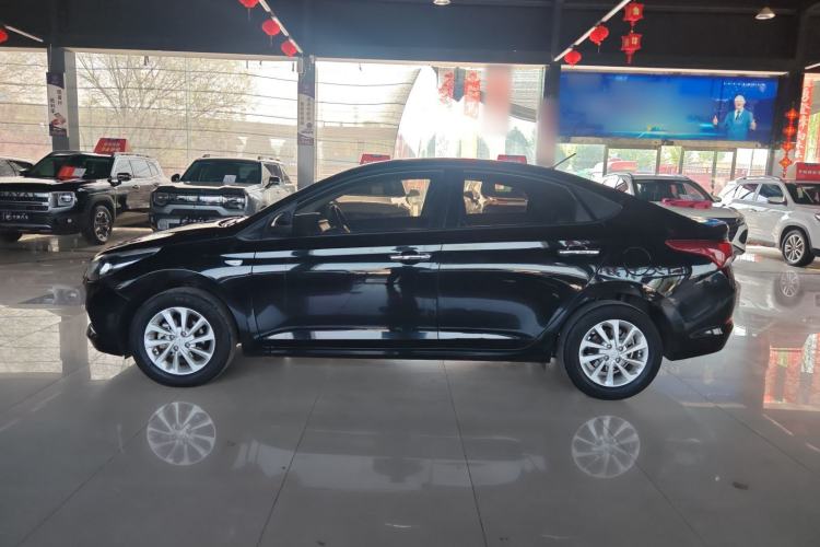 Used Hyundai Verna (new generation) 2016 1.4L Manual Cool Edition GLS Exterior 5