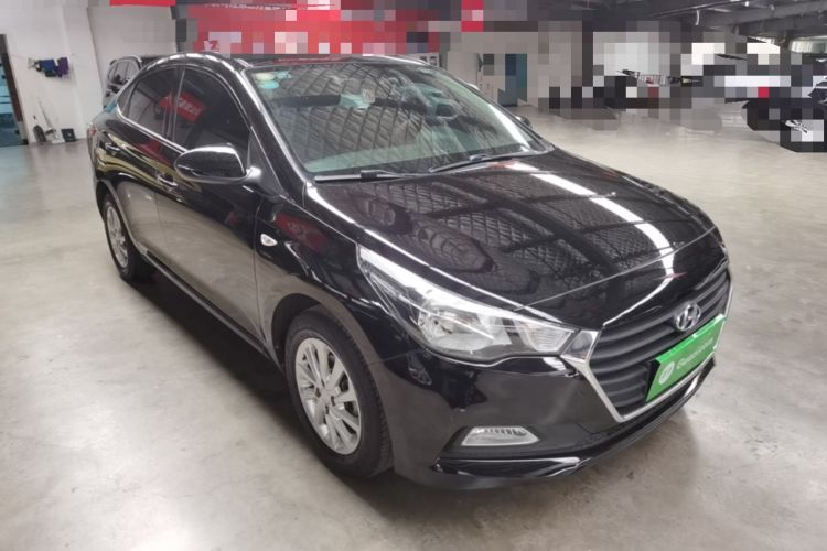 Used Hyundai Verna (new generation) 2016 1.4L Manual Cool Edition GLS Front Right 45 Deg