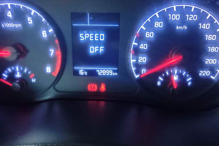 Used Hyundai Verna (new generation) 2016 1.4L Manual Cool Edition GLS Odometer Close Up