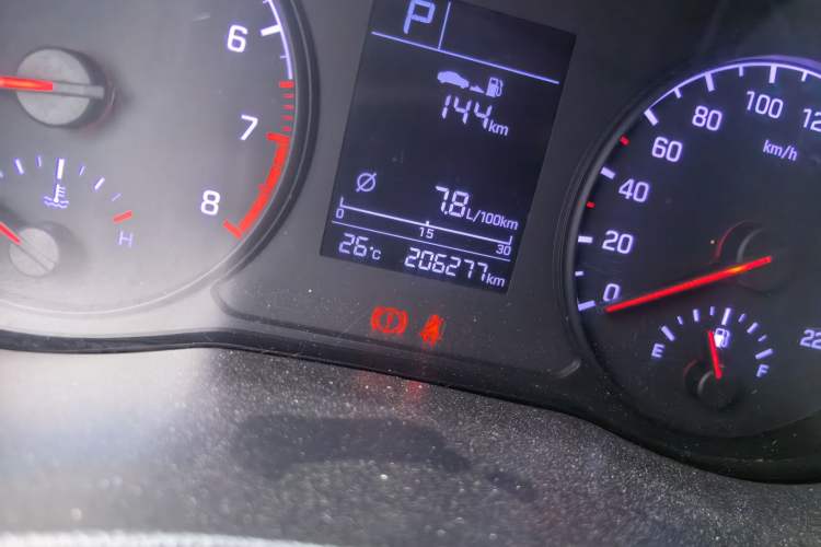 Used Hyundai Verna (new generation) 2016 1.4L Automatic Cool Edition GLS Odometer Close Up