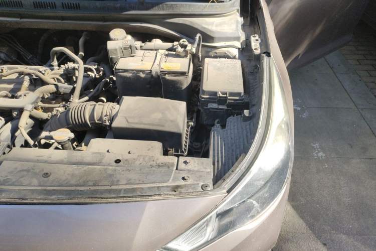 Used Hyundai Verna (new generation) 2016 1.4L Automatic Sport Edition Engine Bay Left