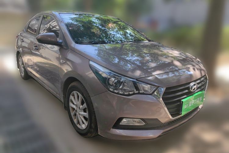 Used Hyundai Verna (new generation) 2016 1.4L Automatic Cool Edition GLS Front Right 45 Deg