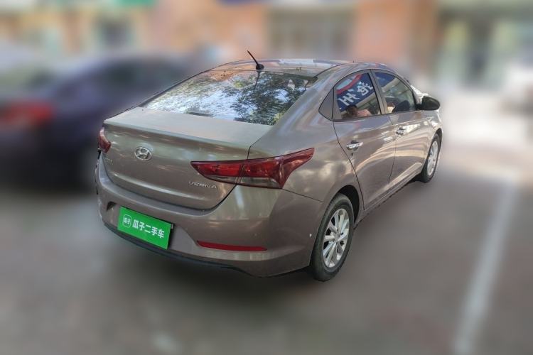 Used Hyundai Verna (new generation) 2016 1.4L Automatic Sport Edition Rear Right 45 Deg