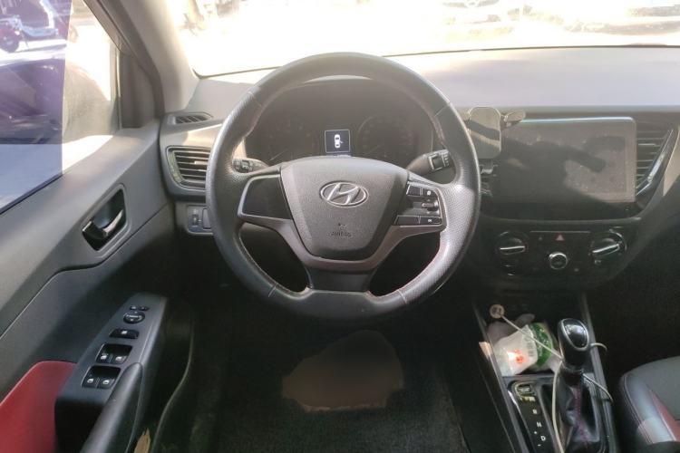 Used Hyundai Verna (new generation) 2016 1.4L Automatic Sport Edition Steering Wheel