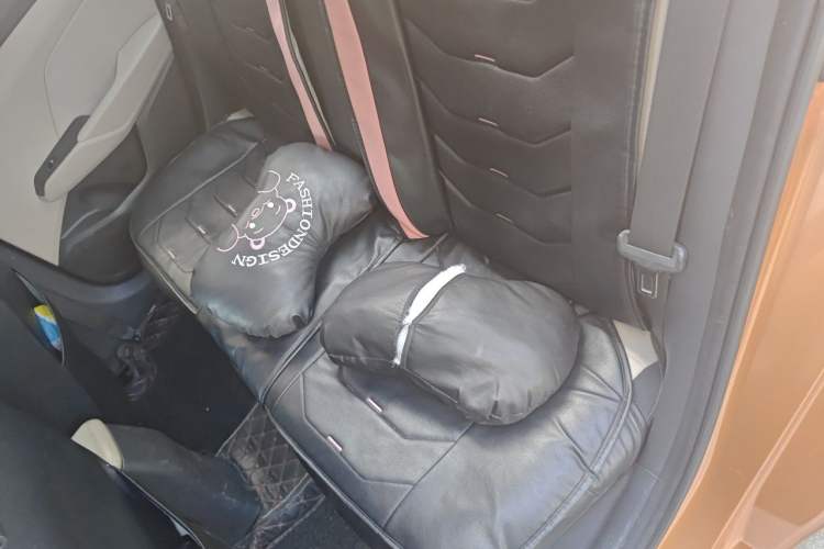 Used Hyundai Verna (new generation) 2016 1.4L Automatic Elite Edition TOP Left Rear Seat